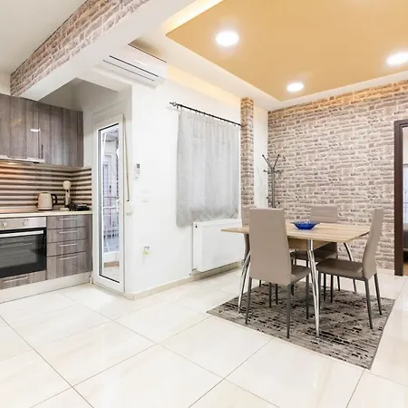 F & B Collection - 2Br Fast Wi-Fi Penthouse Thessaloníki