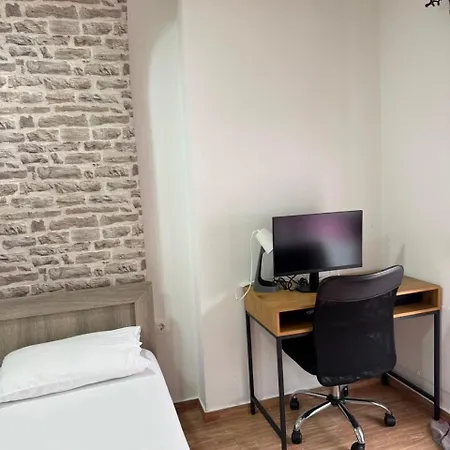 F & B Collection - 2br Fast Wi-fi Penthouse * Thessalonique
