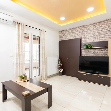 F & B Collection - 2Br Fast Wi-Fi Penthouse Tessalónica